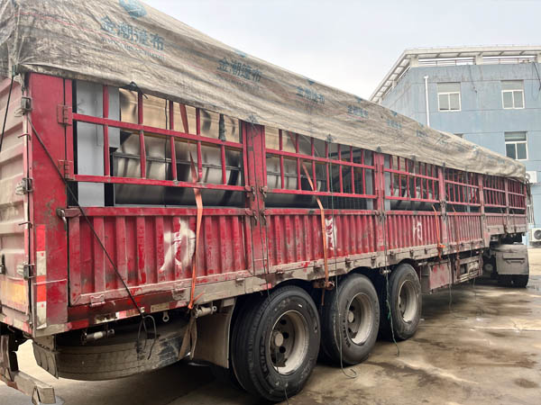 海鑫專注品質(zhì)，一批400公斤工業(yè)洗衣機(jī)火熱發(fā)貨中